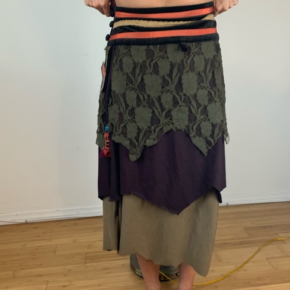 Handmade Renaissance skirt - Picture 4 of 9